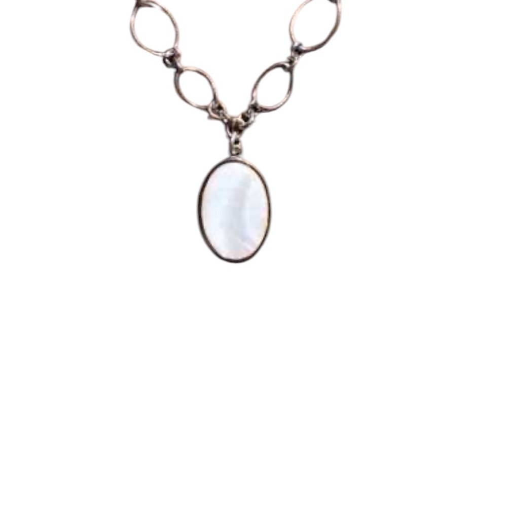 Vintage Avon Silver Necklace with Iridescent Mother of Pearl Pendant - Picture 8 of 8